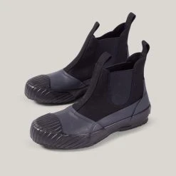 MOONSTAR ALL WEATHER SIDEGOA - BLACK 9 MOONSTAR ALL WEATHER SIDEGOA - BLACK -BARBOUR shop MoonstarNCCoats LREdits 1485 1024x1024@2x